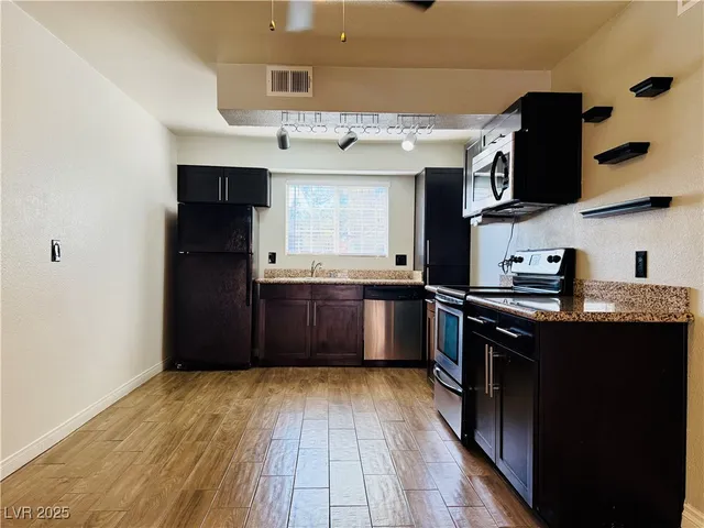 $1,350 | 2750 South Durango Drive, Unit 2010, Las Vegas, NV 89117