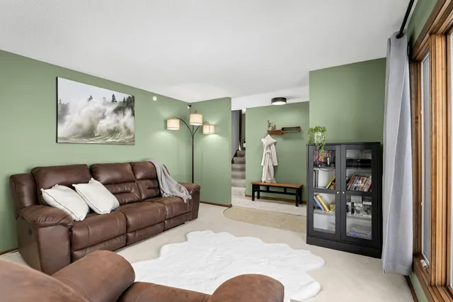 $474,900 | 7501 West 100th Street, Bloomington, MN 55438