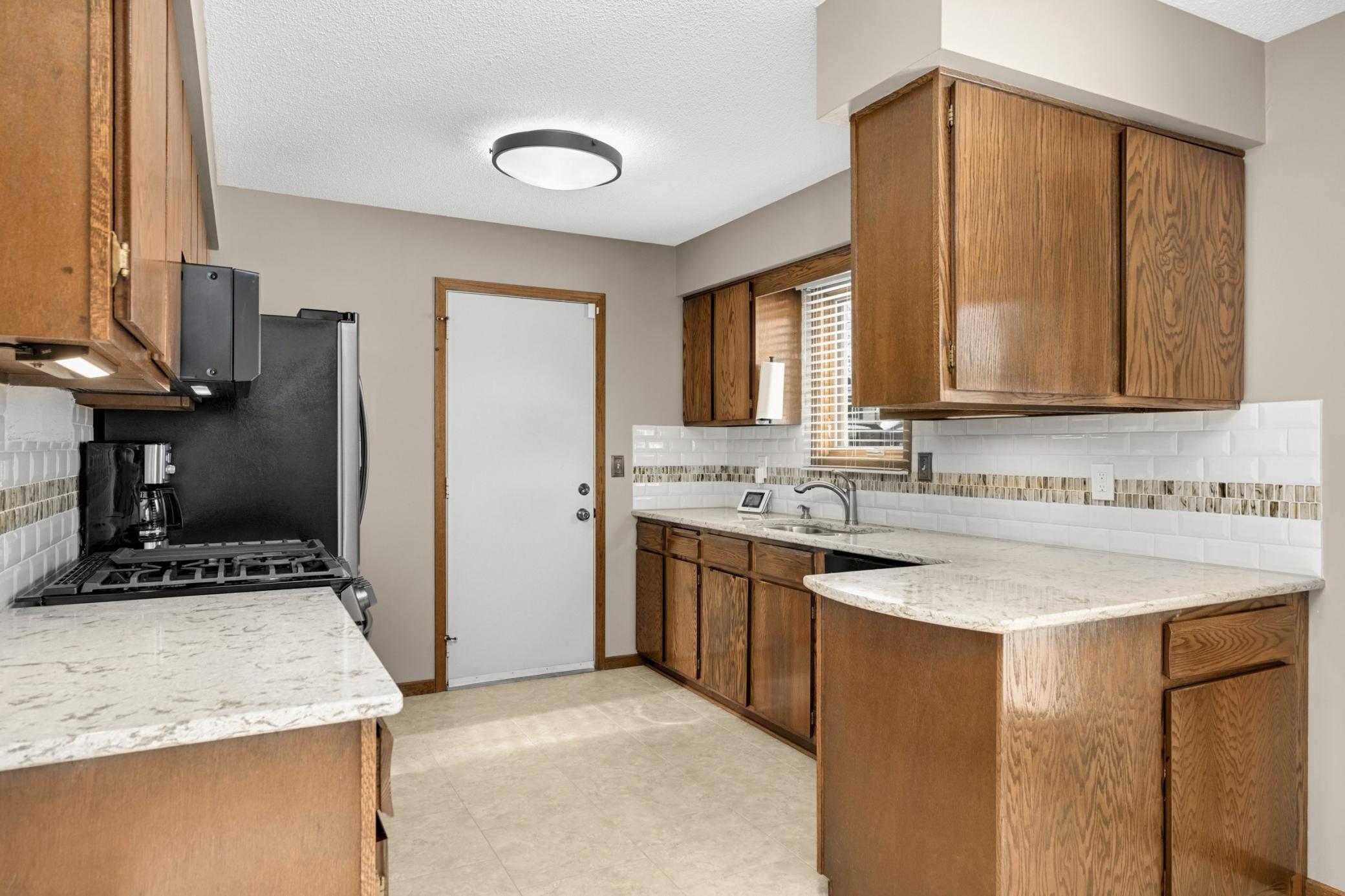 7501 West 100th Street Bloomington, MN 55438 - Photo 6 of 32