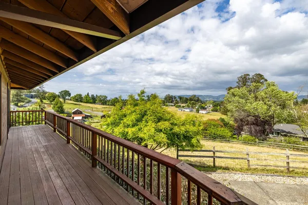 $1,300,000 | 8969 Cypress Avenue, Cotati, CA 94931