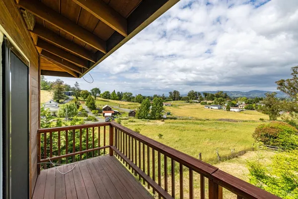 $1,300,000 | 8969 Cypress Avenue, Cotati, CA 94931