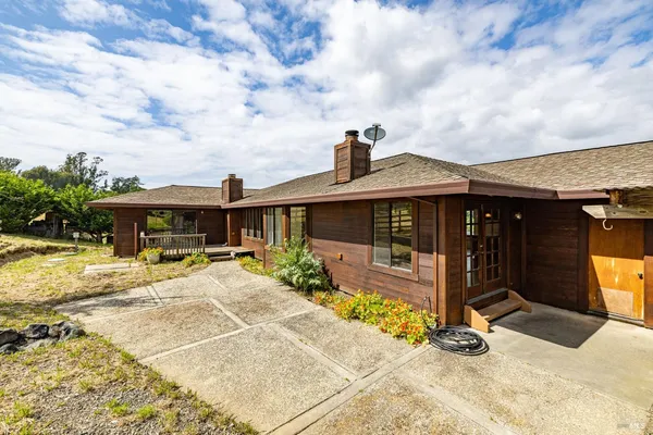 $1,300,000 | 8969 Cypress Avenue, Cotati, CA 94931