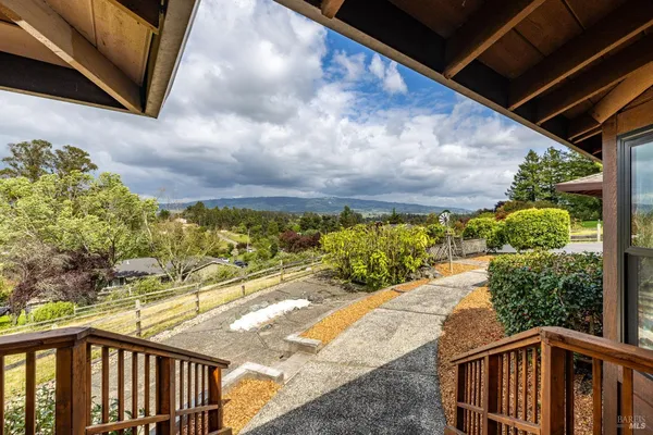$1,300,000 | 8969 Cypress Avenue, Cotati, CA 94931