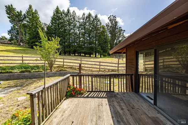 $1,300,000 | 8969 Cypress Avenue, Cotati, CA 94931