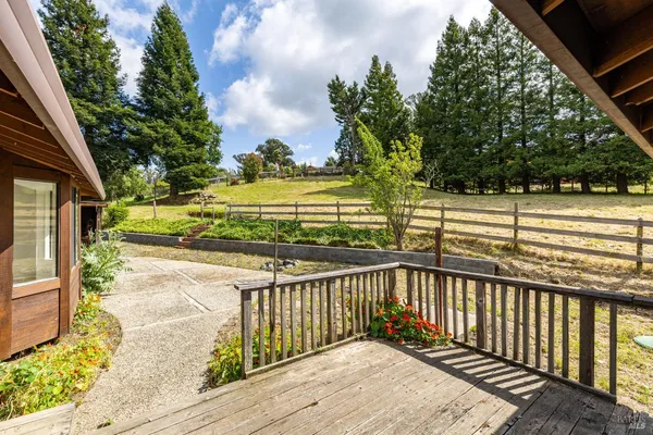 $1,300,000 | 8969 Cypress Avenue, Cotati, CA 94931