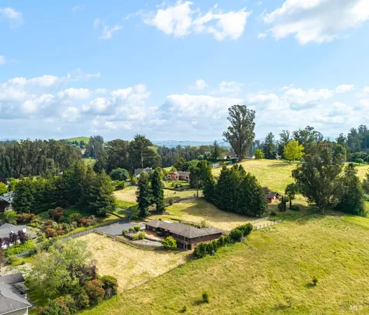 $1,300,000 | 8969 Cypress Avenue, Cotati, CA 94931
