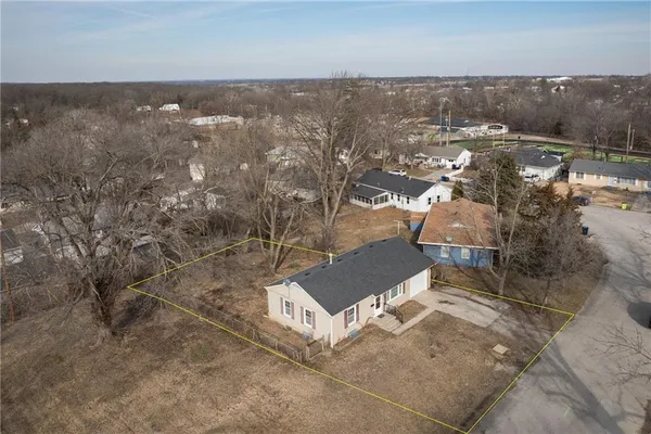 $149,999 | 607 Hillcrest Drive, Knob Noster, MO 65336