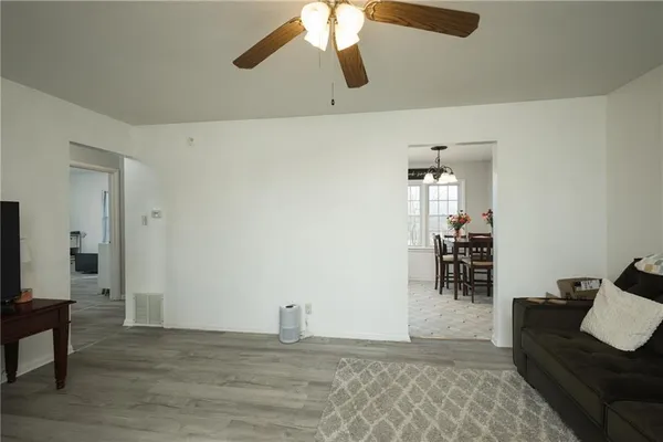 $149,999 | 607 Hillcrest Drive, Knob Noster, MO 65336