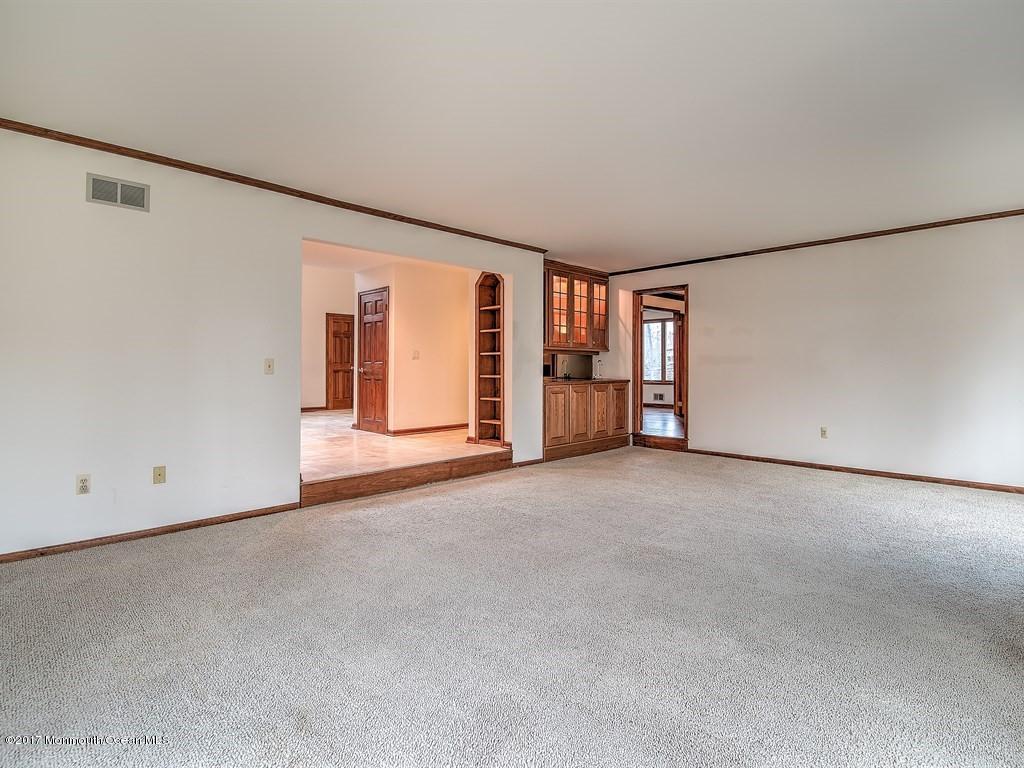 306 Pleasant Valley Road Morganville, NJ 07751 - Photo 10 of 33 010_DEN