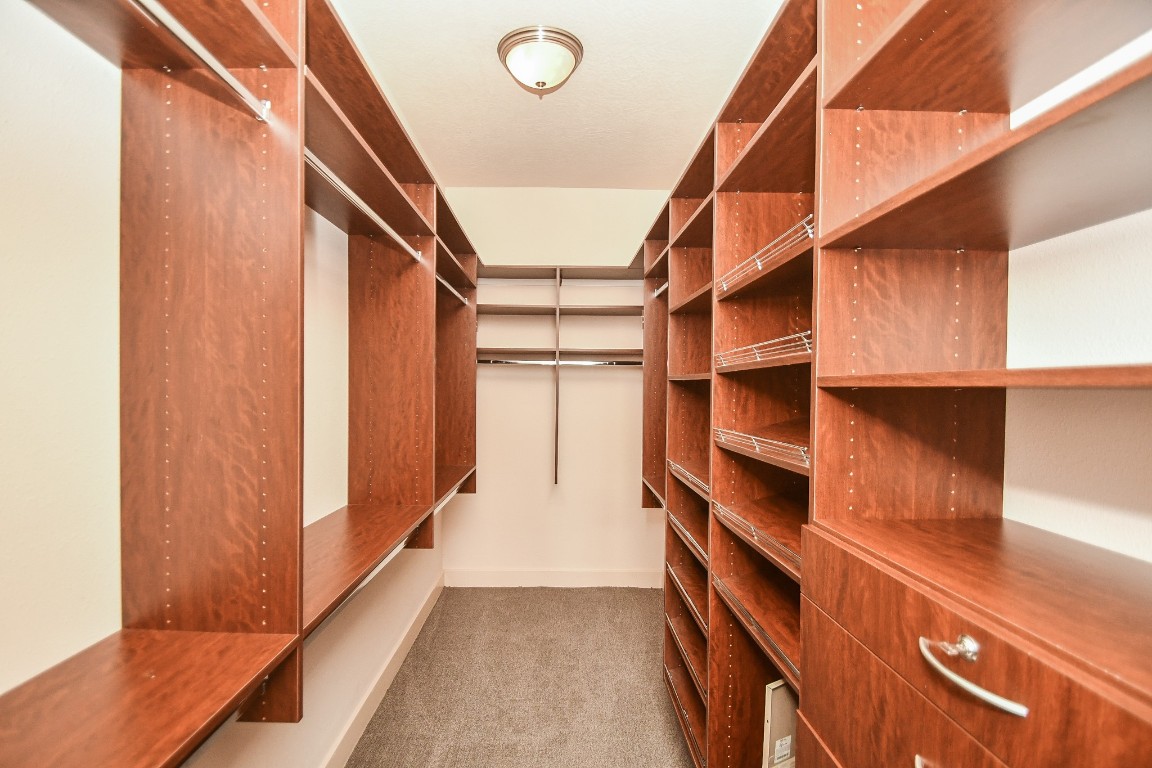 748 West 16th Street, Unit B Houston, TX 77008 - Photo 24 of 32