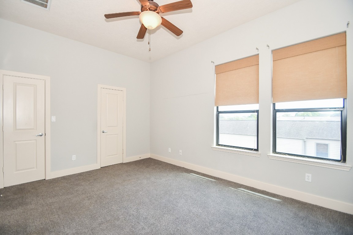 748 West 16th Street, Unit B Houston, TX 77008 - Photo 25 of 32