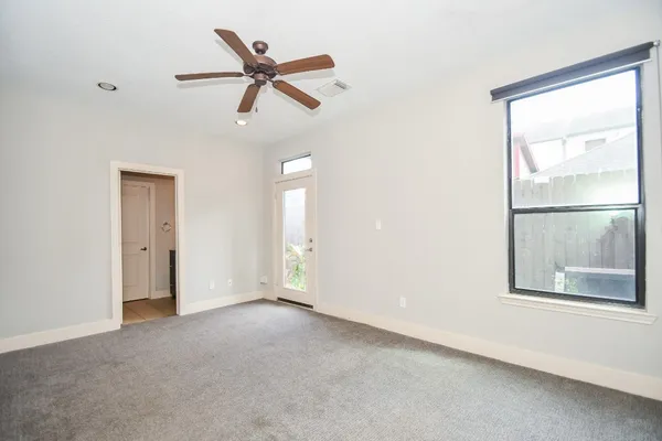 $3,100 | 748 West 16th Street, Unit B, Houston, TX 77008
