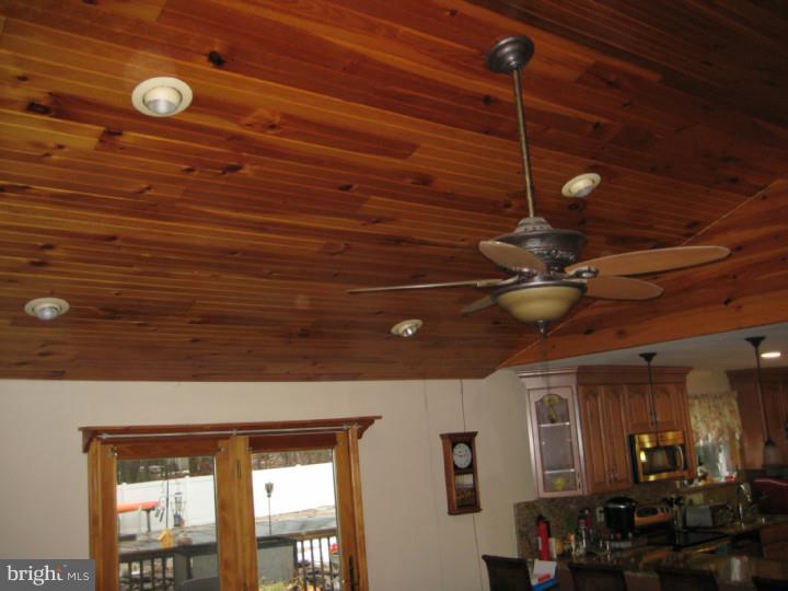 113 Peach Road Marlton, NJ 08053 - Photo 10 of 15 Family Room