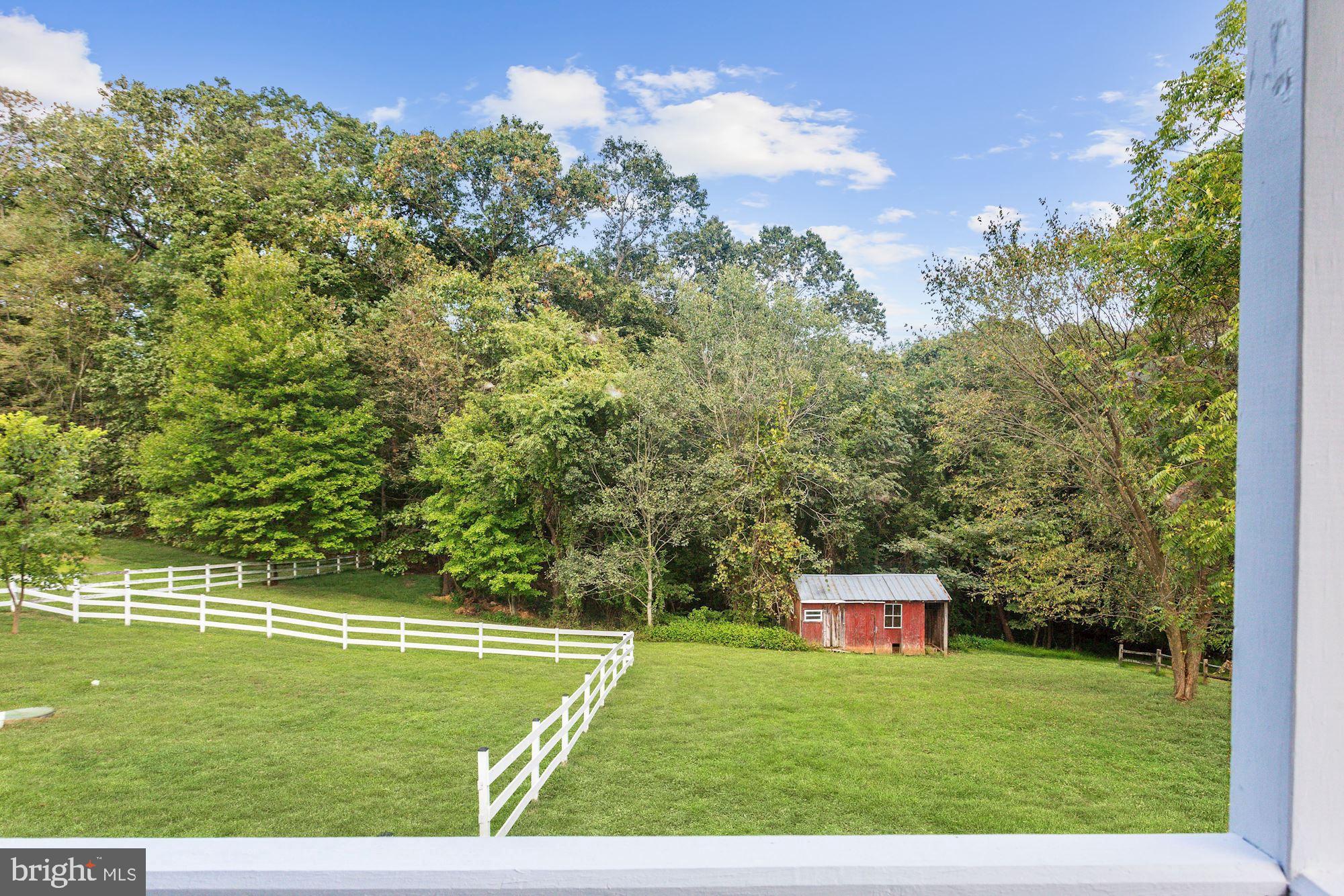 2612 Deer Park Road Finksburg, MD 21048 - Photo 45 of 53 Views | Secure Storage