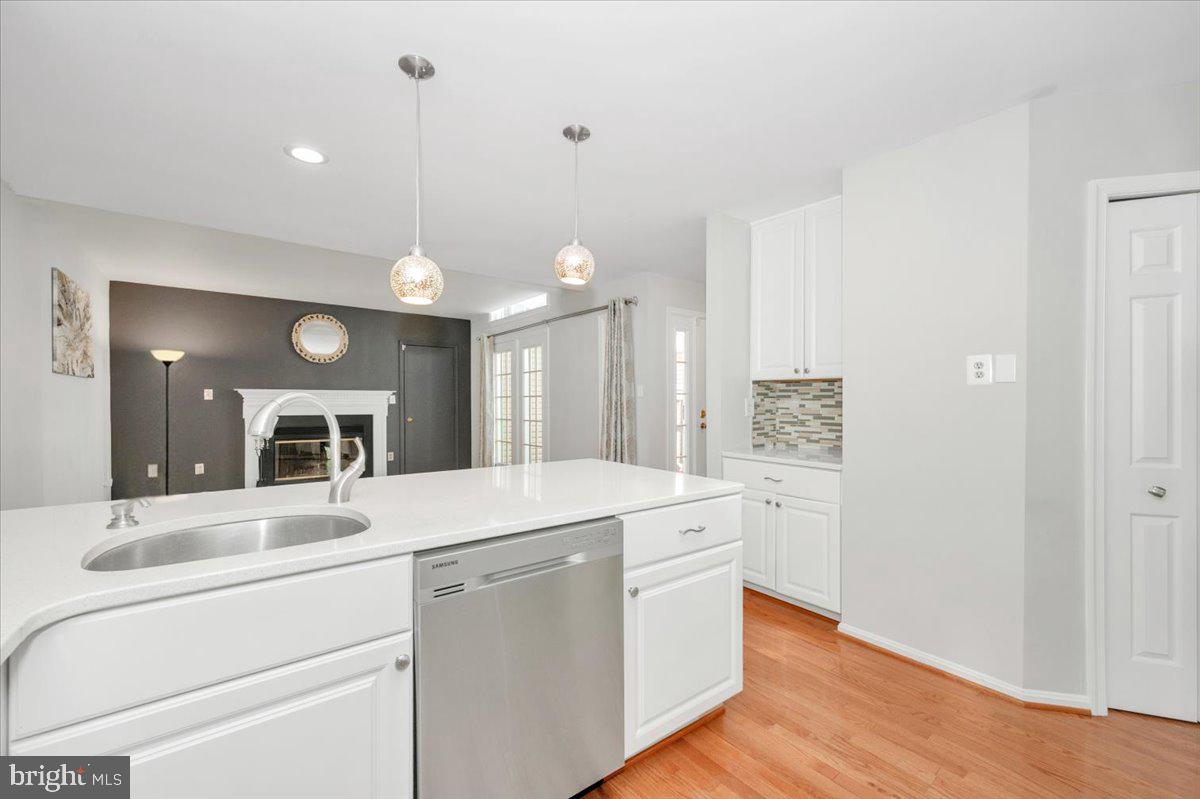 20409 Remsbury Place Gaithersburg, MD 20886 - Photo 13 of 39