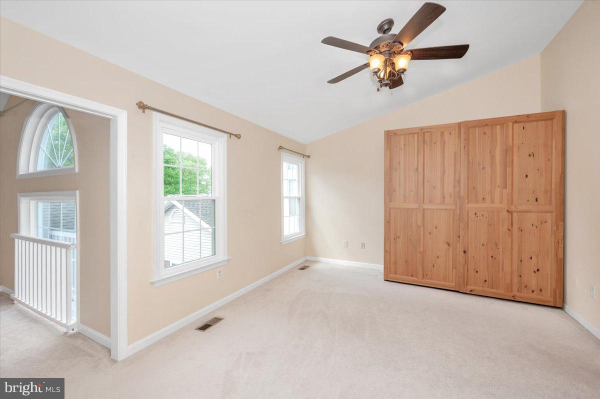 20409 Remsbury Place Gaithersburg, MD 20886 - Photo 16 of 39
