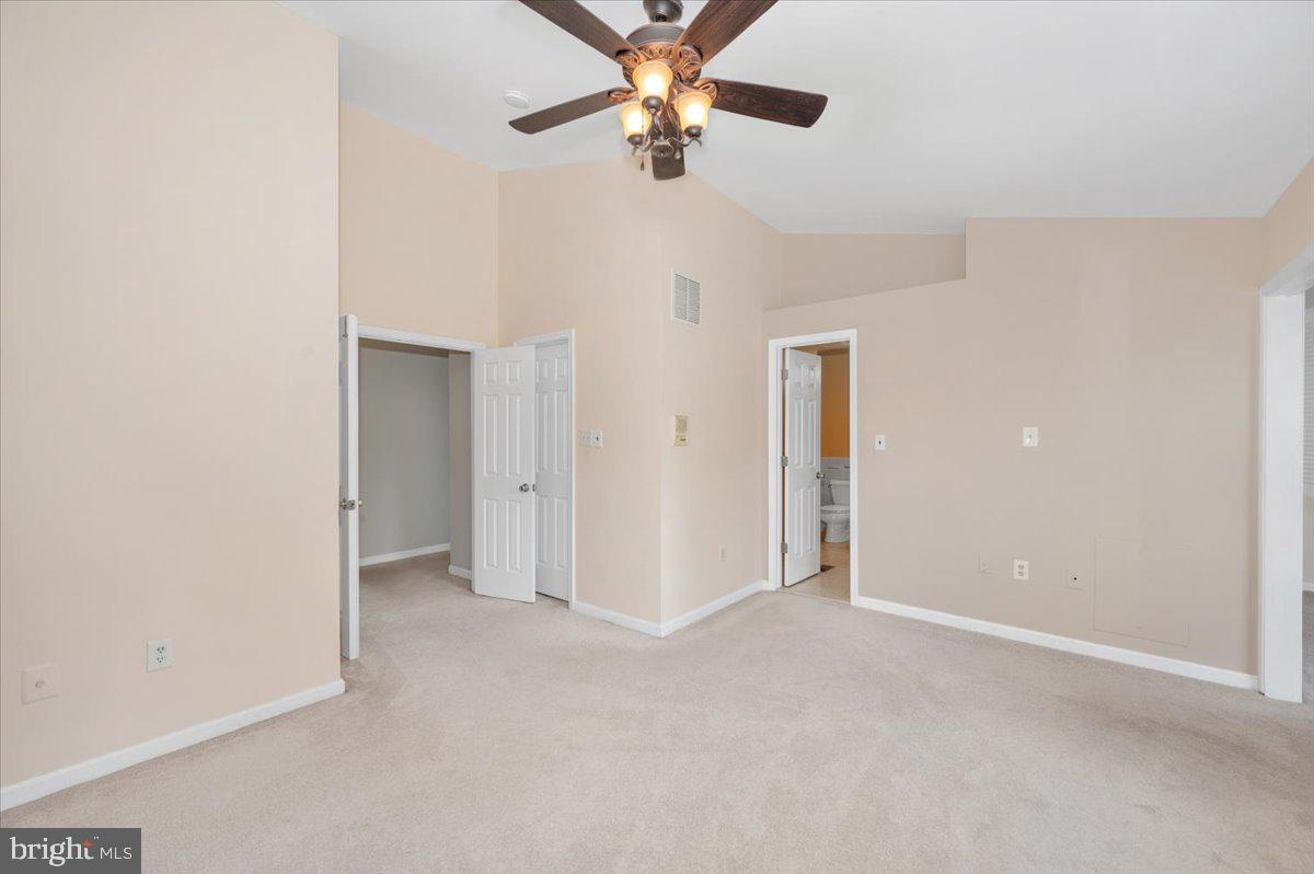 20409 Remsbury Place Gaithersburg, MD 20886 - Photo 17 of 39