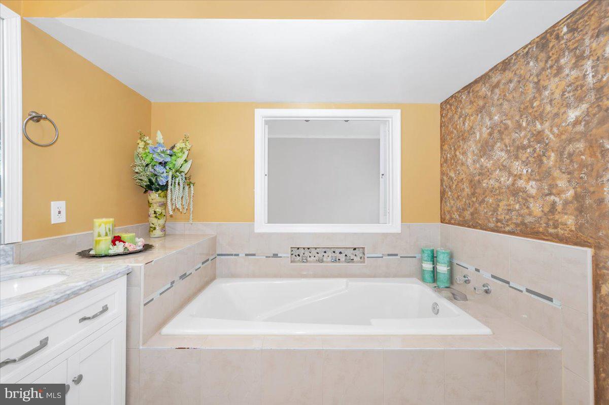 20409 Remsbury Place Gaithersburg, MD 20886 - Photo 22 of 39