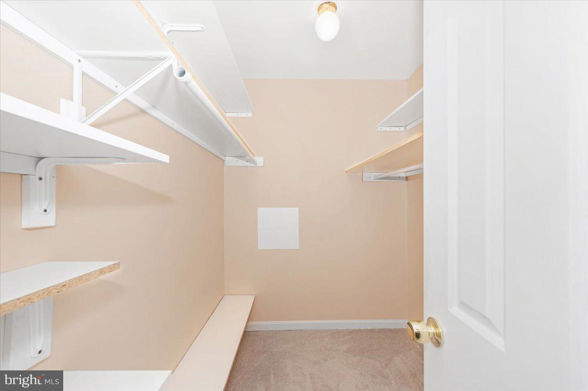20409 Remsbury Place Gaithersburg, MD 20886 - Photo 23 of 39