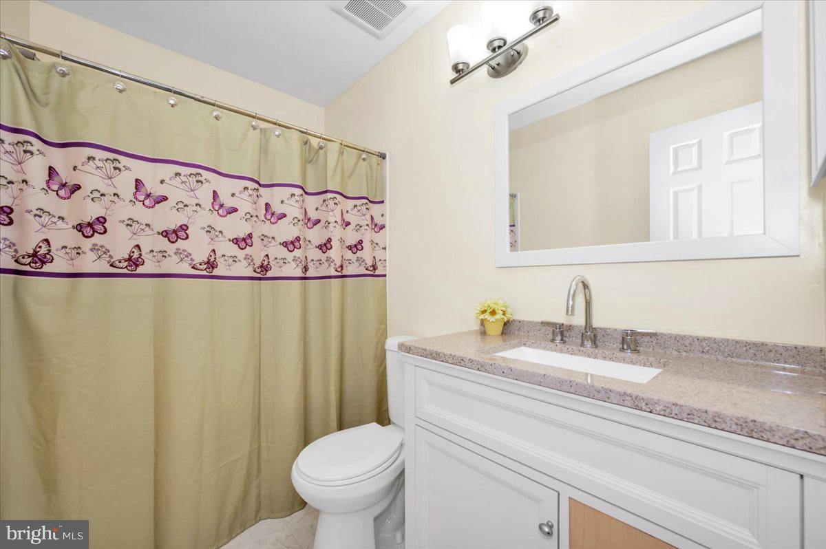20409 Remsbury Place Gaithersburg, MD 20886 - Photo 26 of 39