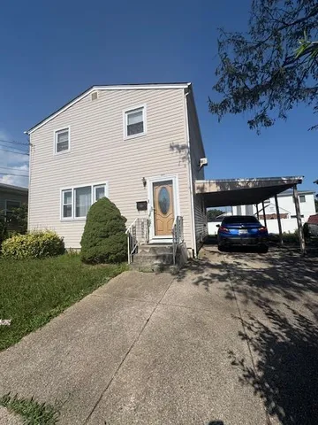 $649,000 | 220 Elzey Avenue, Elmont, NY 11003