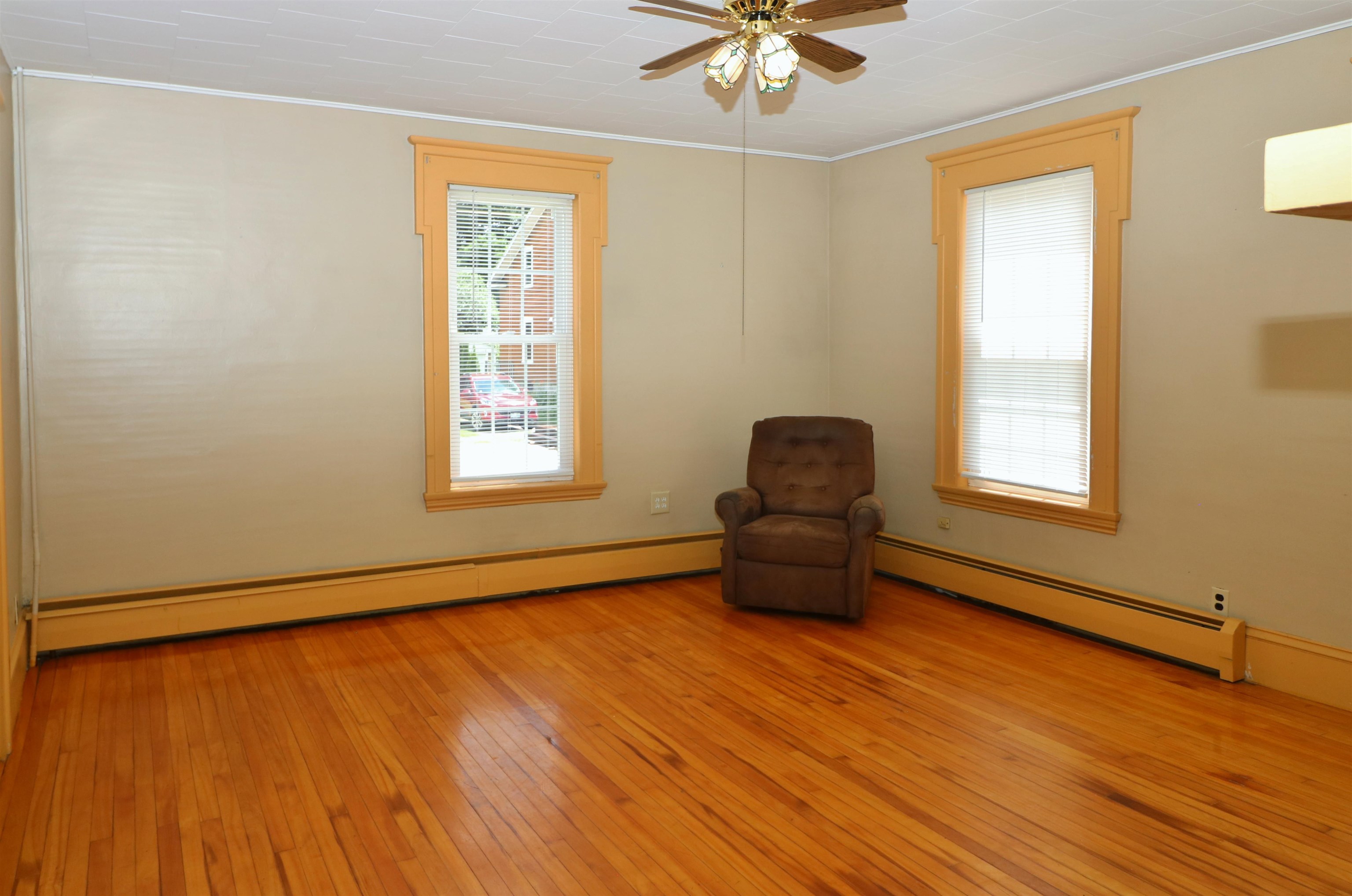 19 Mechanic Street Gorham, NH 03581 - Photo 13 of 40