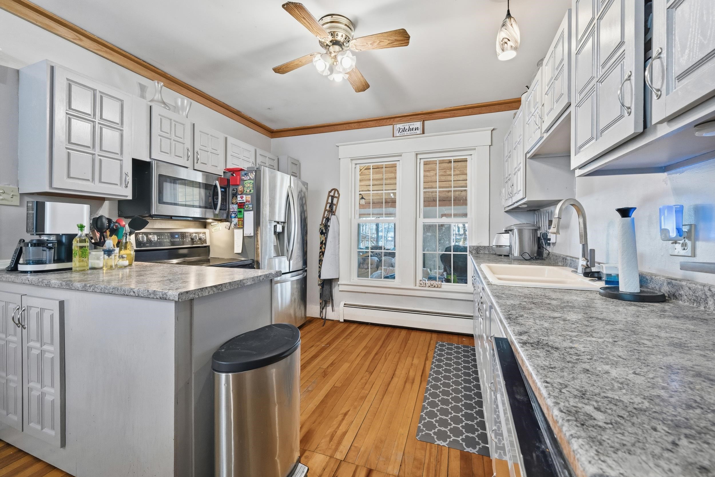 19 Mechanic Street Gorham, NH 03581 - Photo 3 of 40