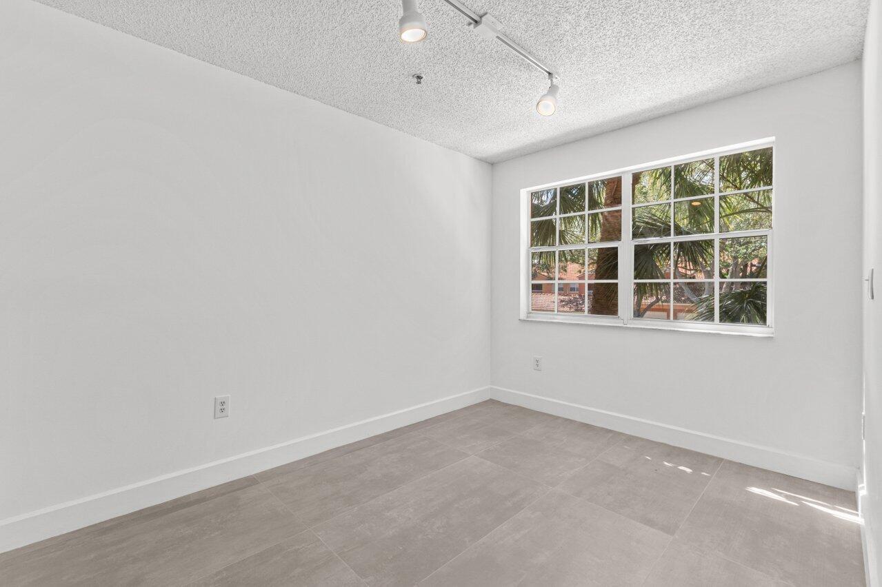 3131 Clint Moore Road, Unit 202 Boca Raton, FL 33496 - Photo 6 of 36 006-3131ClintMooreRoad-BocaRaton-FL-3349