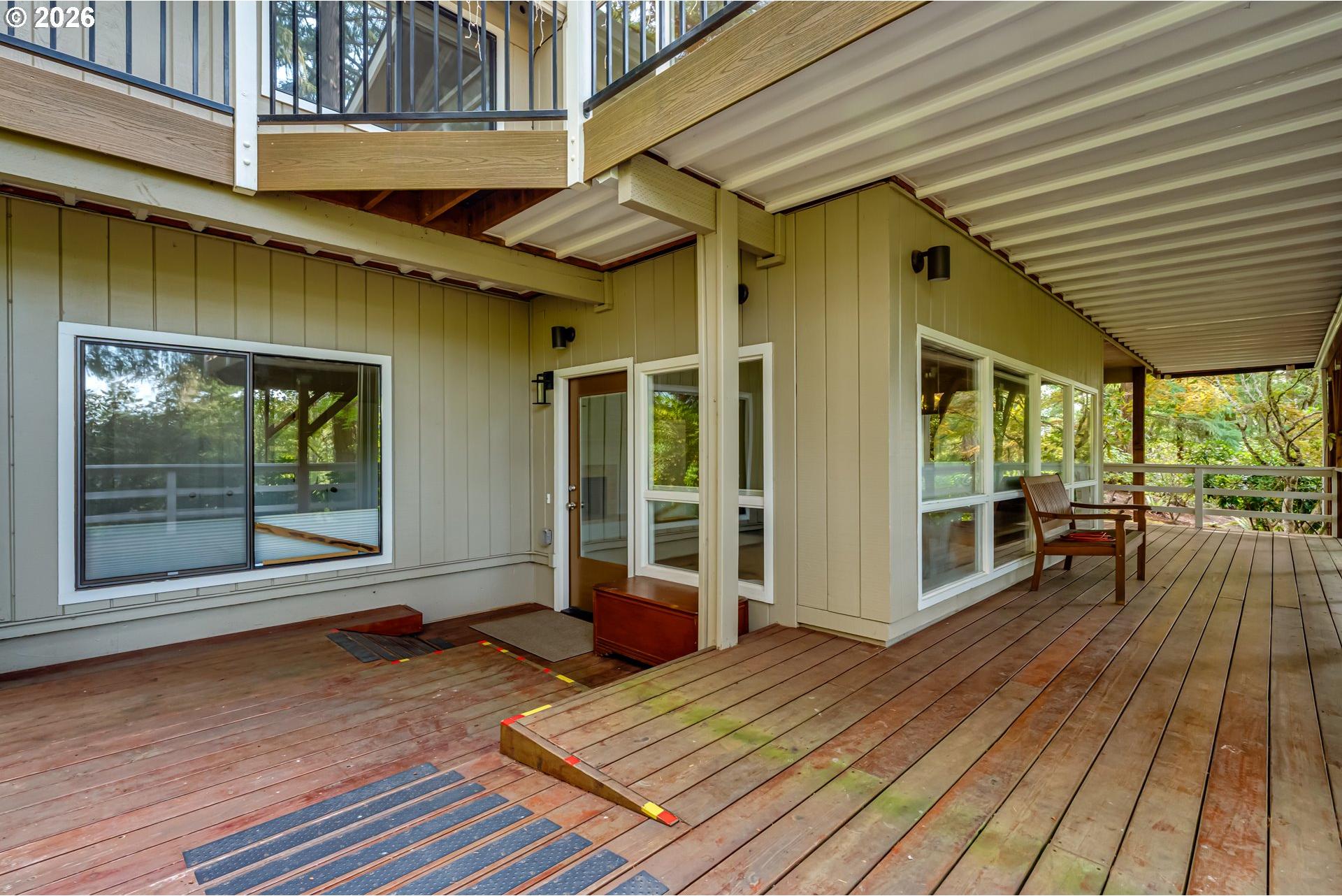 3815 Spring Boulevard Eugene, OR 97405 - Photo 15 of 48 Deck