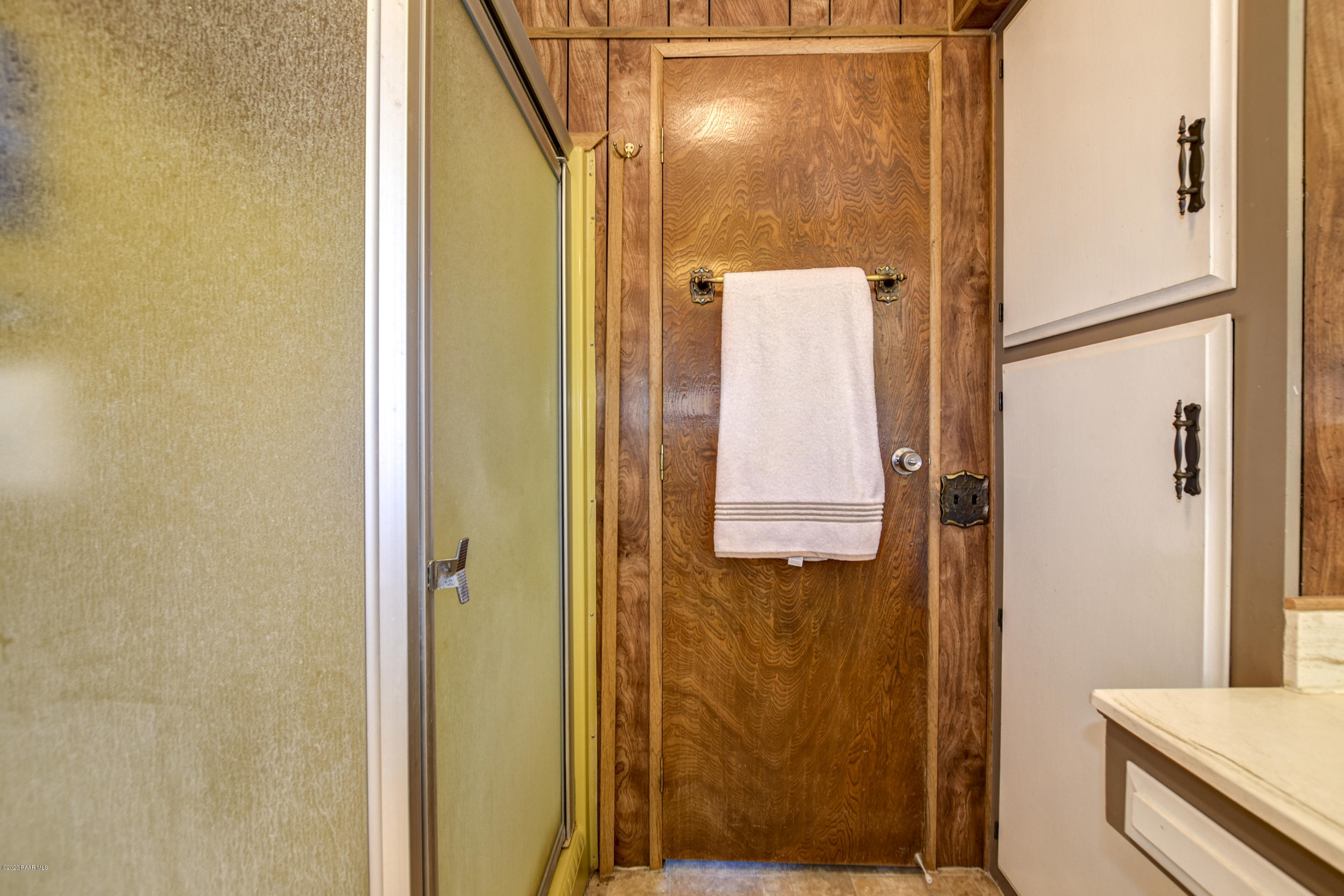10280 East Durham Road Dewey, AZ 86327 - Photo 8 of 29 Guest Bathroom 2