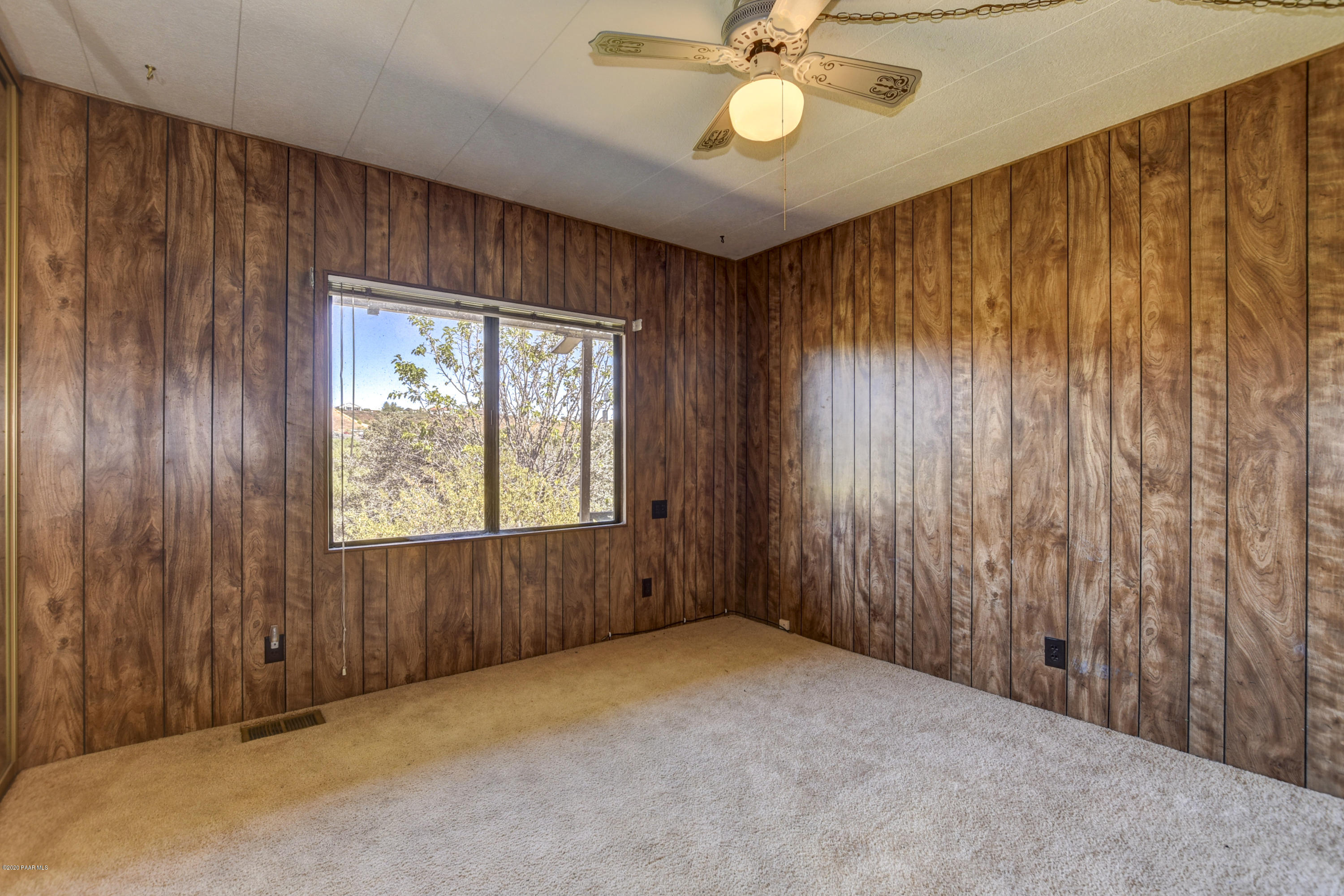 10280 East Durham Road Dewey, AZ 86327 - Photo 9 of 29 Guest Bedroom
