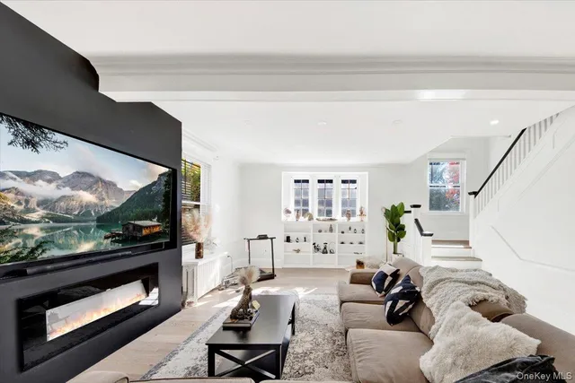 $899,999 | 1 Slocum Street, New Rochelle, NY 10801