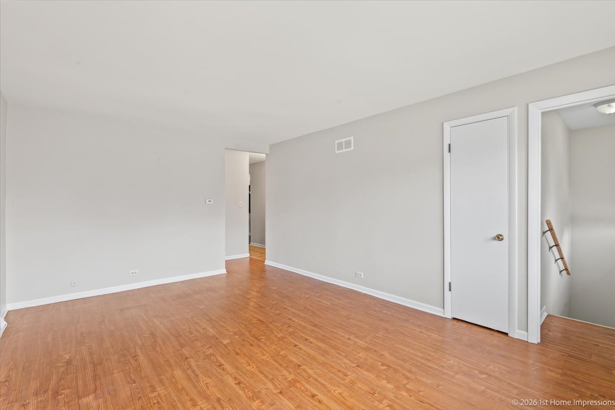 7320 West 58th Street Summit, IL 60501 - Photo 5 of 24