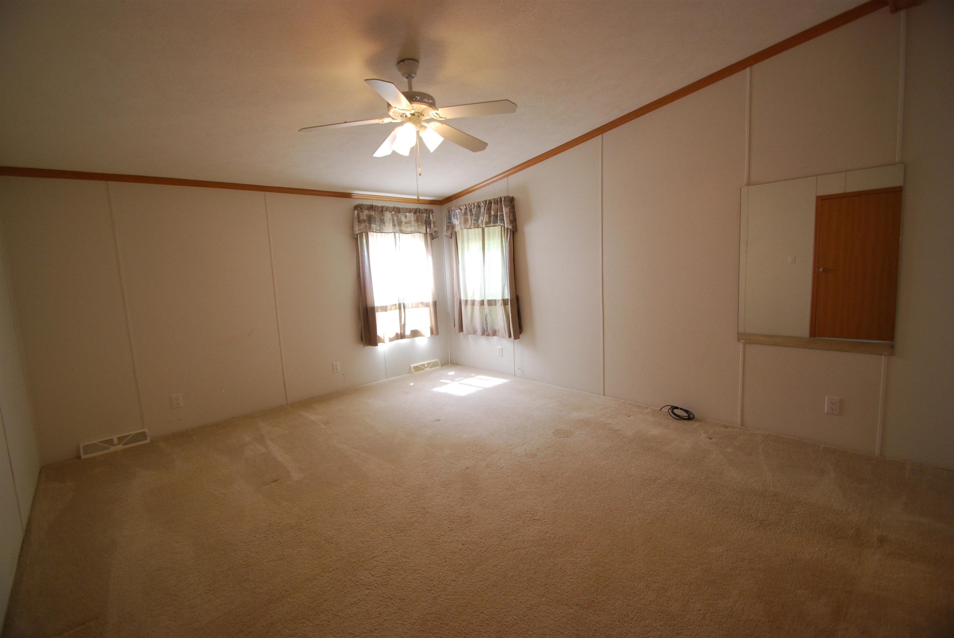 1265 South Dow Road West Branch, MI 48661 - Photo 13 of 55 1947359-d4073e0f-8857-4a27-9de1-5fa955425cd1.JPG