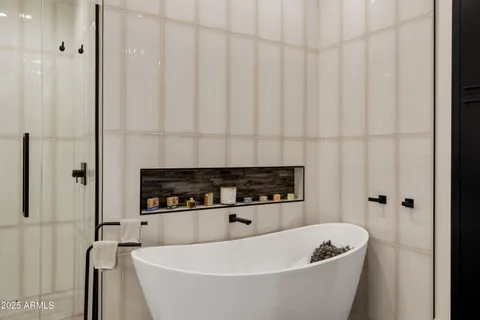 $1,599,000 | 6525 East Cave Creek Road, Unit 9, Cave Creek, AZ 85331