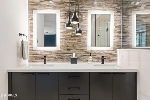 $1,599,000 | 6525 East Cave Creek Road, Unit 9, Cave Creek, AZ 85331