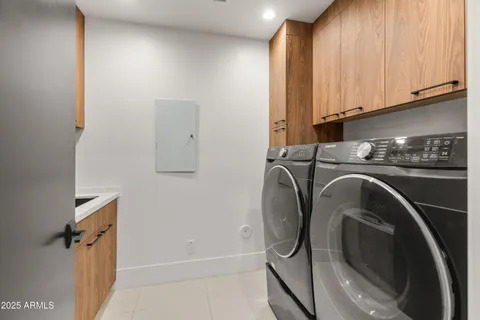 $1,599,000 | 6525 East Cave Creek Road, Unit 9, Cave Creek, AZ 85331