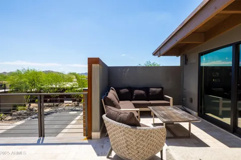 $1,599,000 | 6525 East Cave Creek Road, Unit 9, Cave Creek, AZ 85331