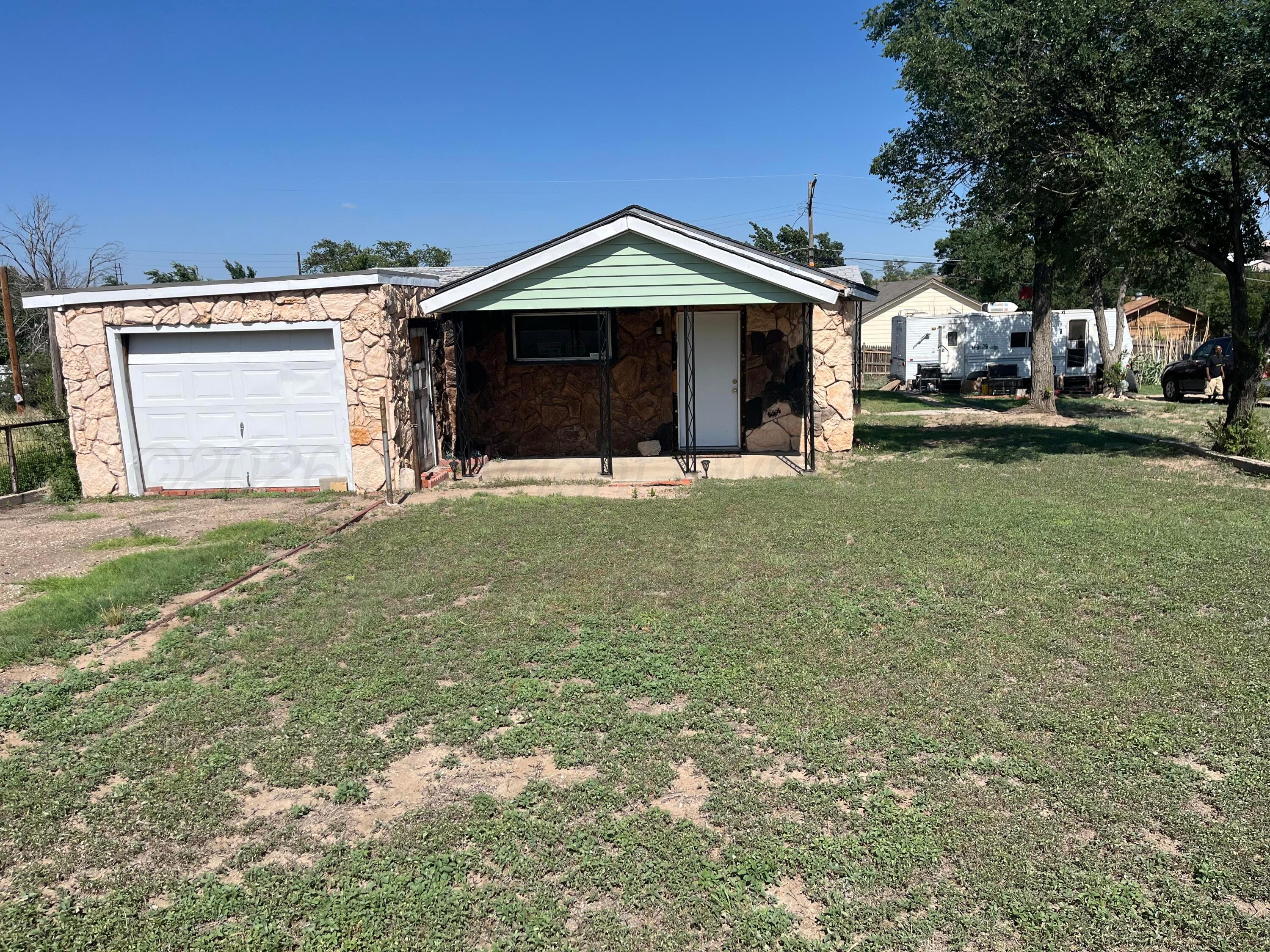 108 Froma Street Borger, TX 79007 - Photo 1 of 12 IMG_1697