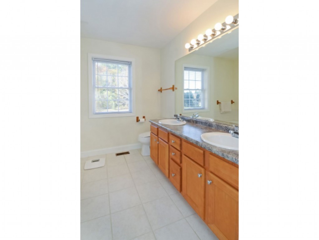 53 A Rutland Street Dover, NH 03820 - Photo 16 of 25 Gallery Image 16