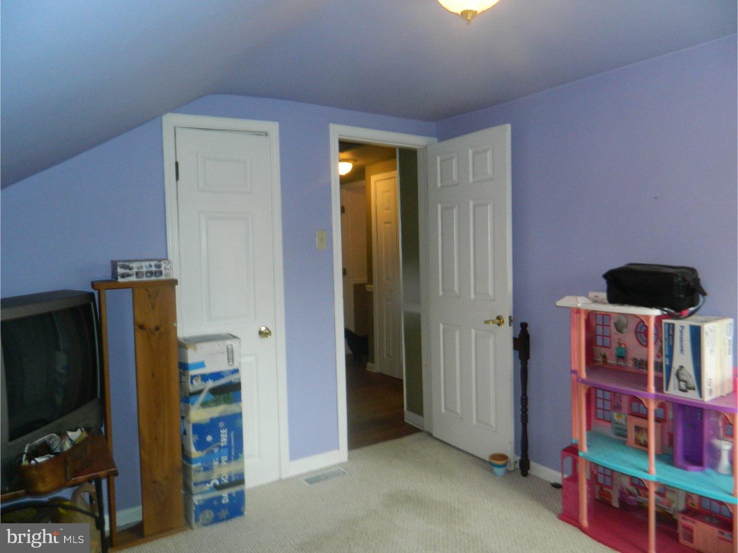 75 Lyndell Road Downingtown, PA 19335 - Photo 19 of 25 Bedroom