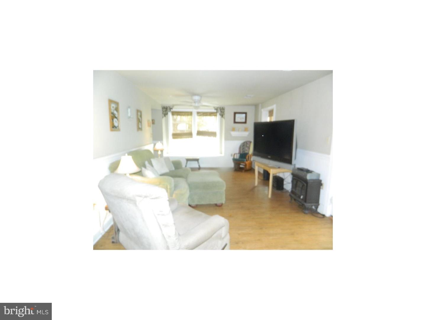 75 Lyndell Road Downingtown, PA 19335 - Photo 5 of 25 Living Room