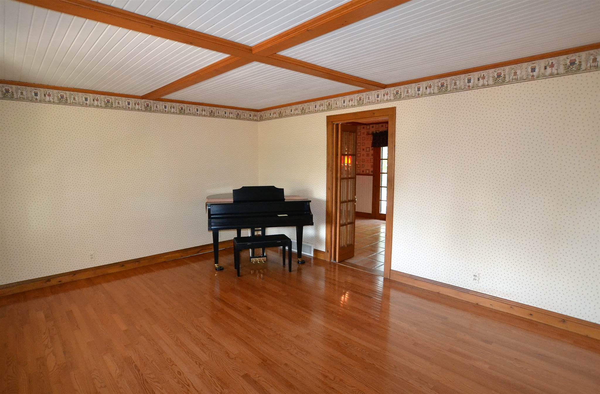5629 Gray Road Indianapolis, IN 46237 - Photo 2 of 32