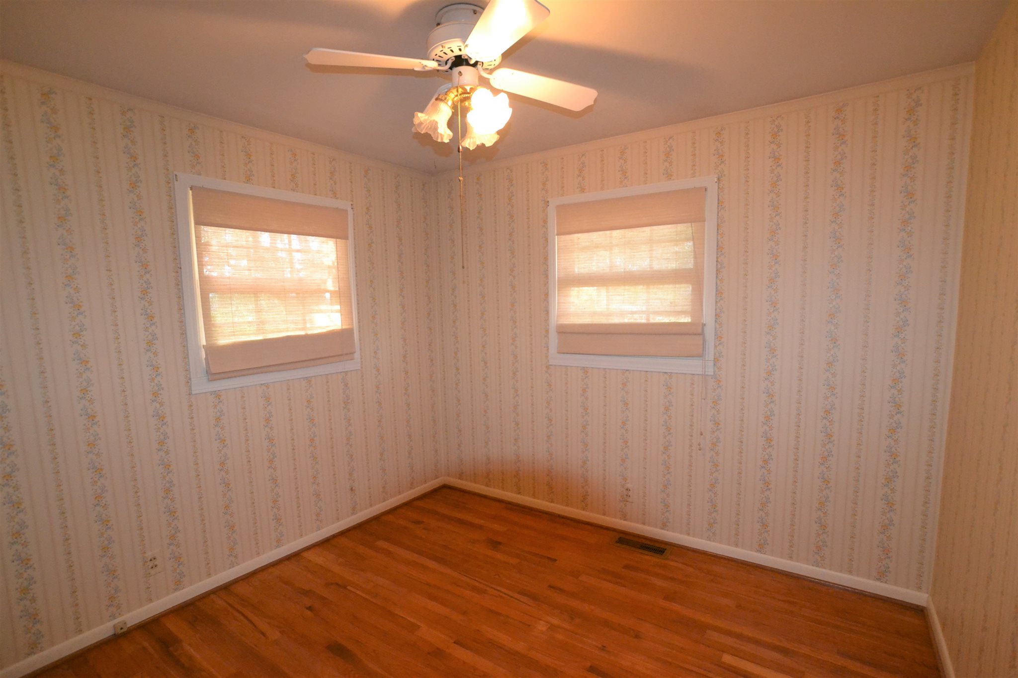 5629 Gray Road Indianapolis, IN 46237 - Photo 12 of 32