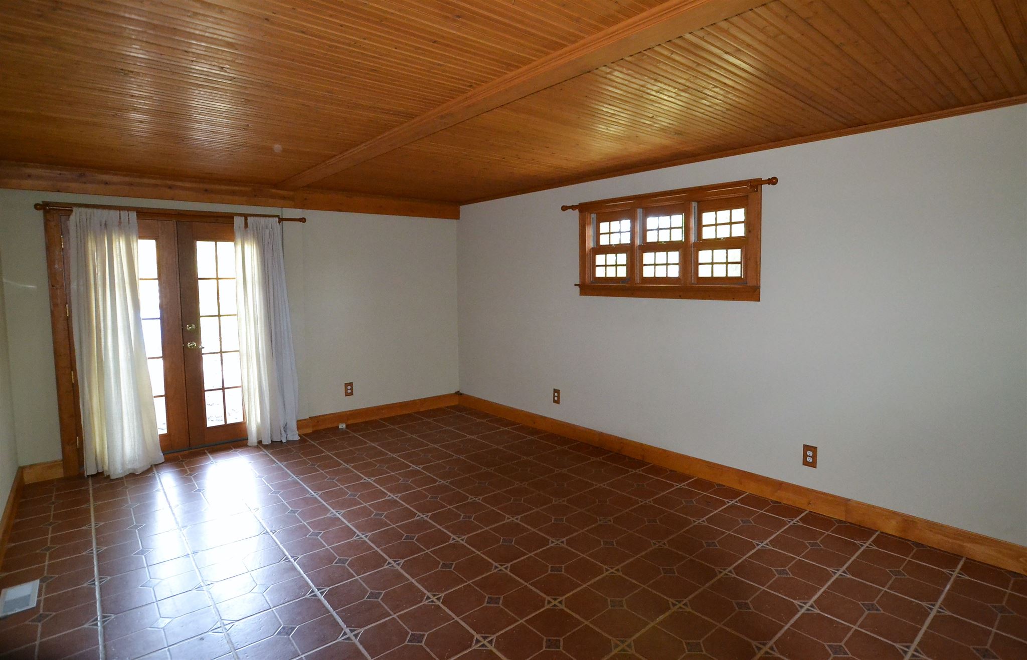5629 Gray Road Indianapolis, IN 46237 - Photo 14 of 32