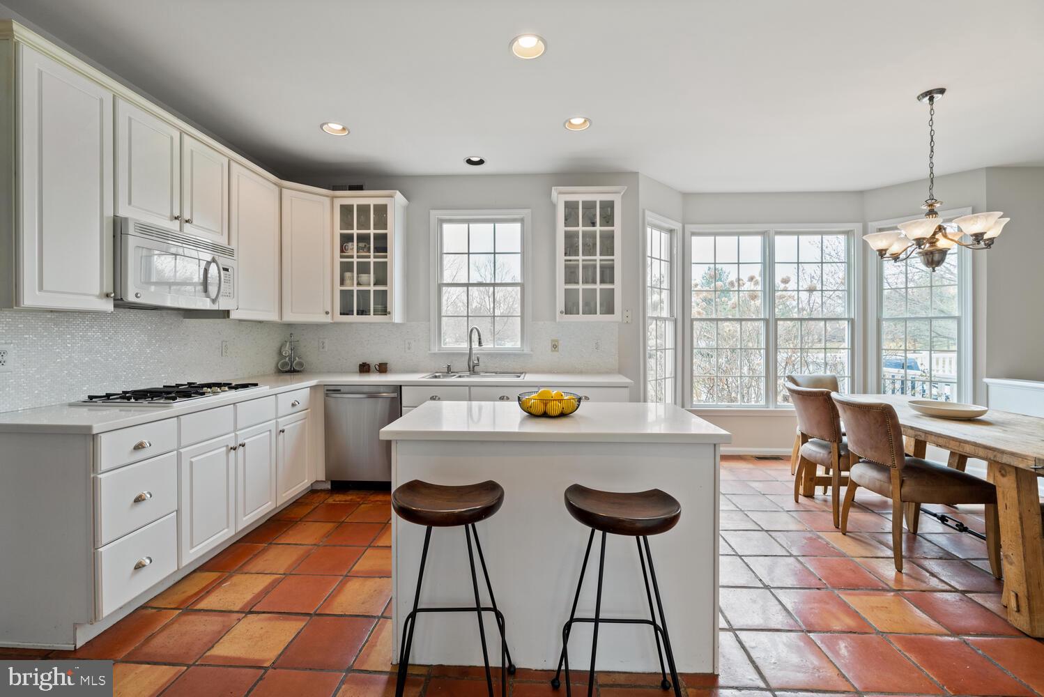 12 Spyglass Road Skillman, NJ 08558 - Photo 9 of 25 Gallery Image 9