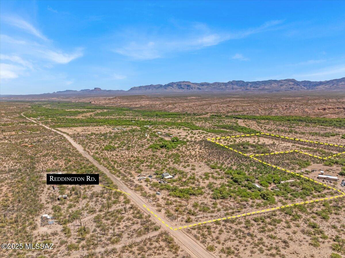 16180 Redington Road Benson, AZ 85602 - Photo 1 of 17 a view of an ocean and a mountain