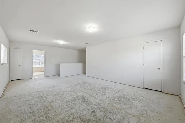 $240,000 | 717 Redwing Drive, Saginaw, TX 76131