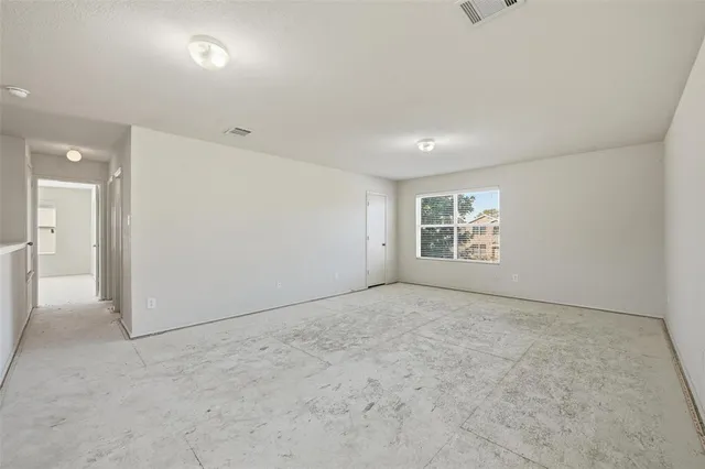 $240,000 | 717 Redwing Drive, Saginaw, TX 76131