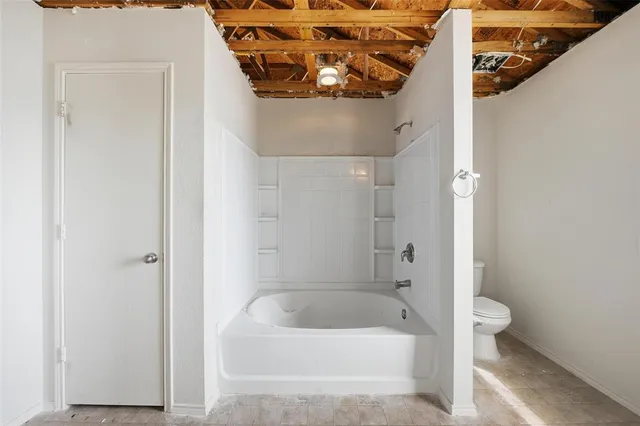 $240,000 | 717 Redwing Drive, Saginaw, TX 76131